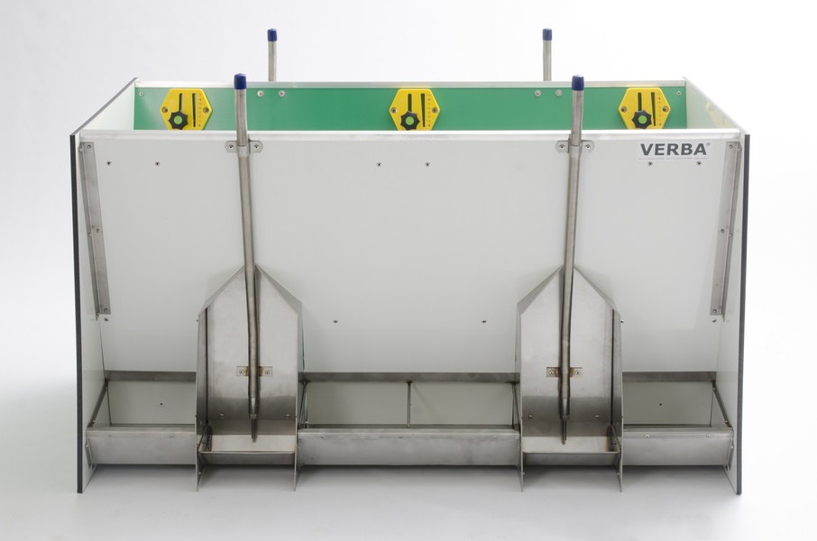 A00-3060 Bigro 48 D biggen voerbak Biggen voerbak Bigro met gescheiden drinkgedeelte en vreetgedeelte